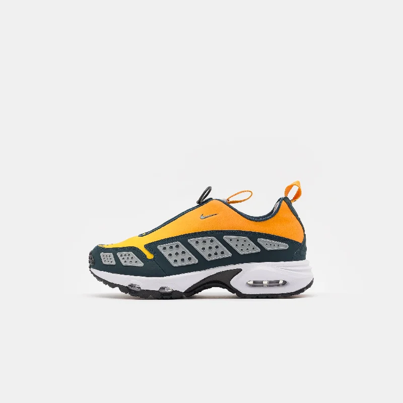 Dive Into Trendy Styles Air Max Sunder Sneaker in Canyon Gold/Deep Ocean/Light Smoke Grey